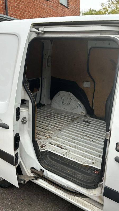 Thumbnail 4 of 2014 Mercedes-Benz Citan Van